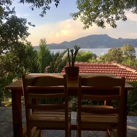 Palmira Bungalow & Camping Hotel