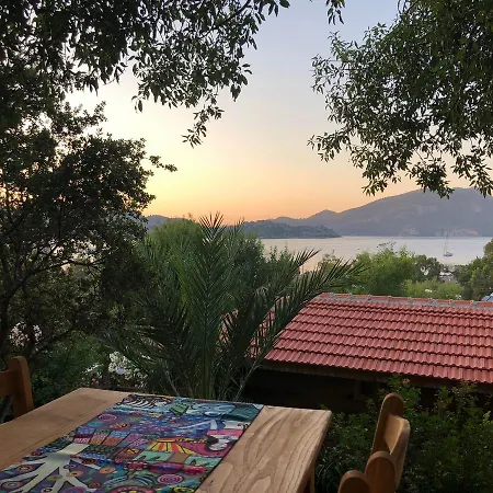 Ξενοδοχείο Palmira Bungalow & Camping *