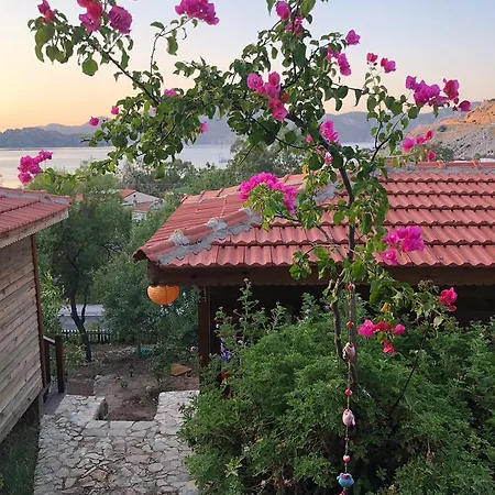 Palmira Bungalow & Camping Ξενοδοχείο *