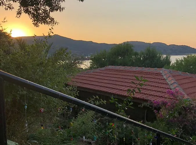Otel Palmira Bungalow & Camping